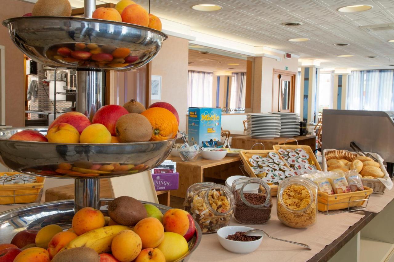 Hotel Norma Misano Adriatico Dış mekan fotoğraf