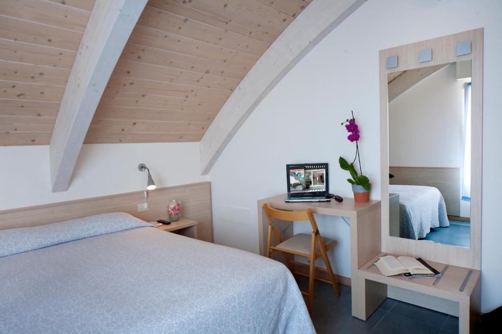 Hotel Norma Misano Adriatico Oda fotoğraf